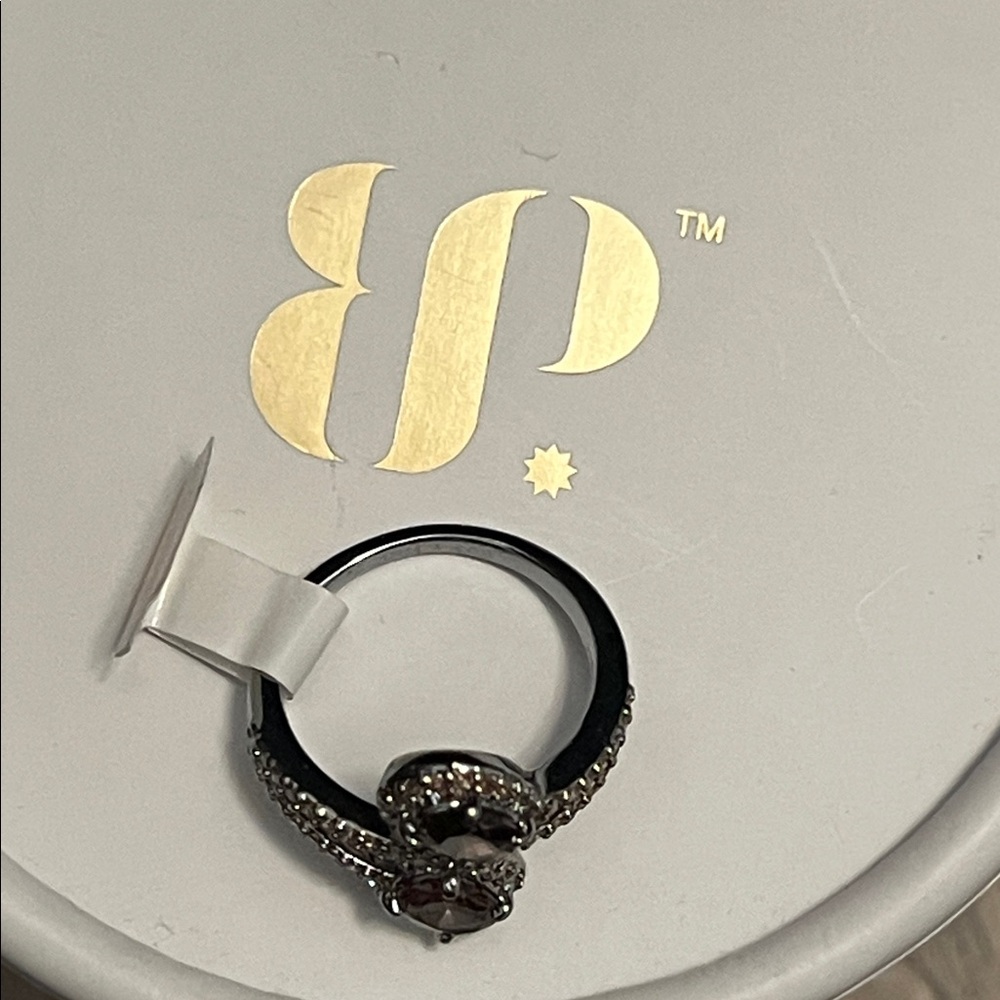 Bomb Party ring - Picture 5 of 6
